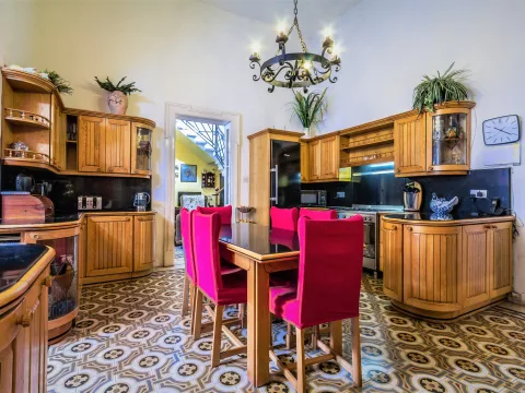 7 bed Palazzo For Sale in Balzan, Balzan - thumb 17