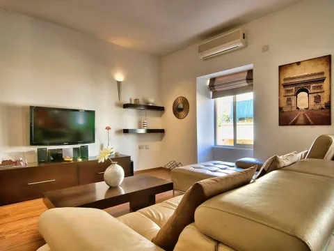 3 bed Apartment For Rent in St Julian's, St Julian's - thumb 2