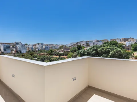2 bed Penthouse For Rent in St Julian's, St Julian's - thumb 2