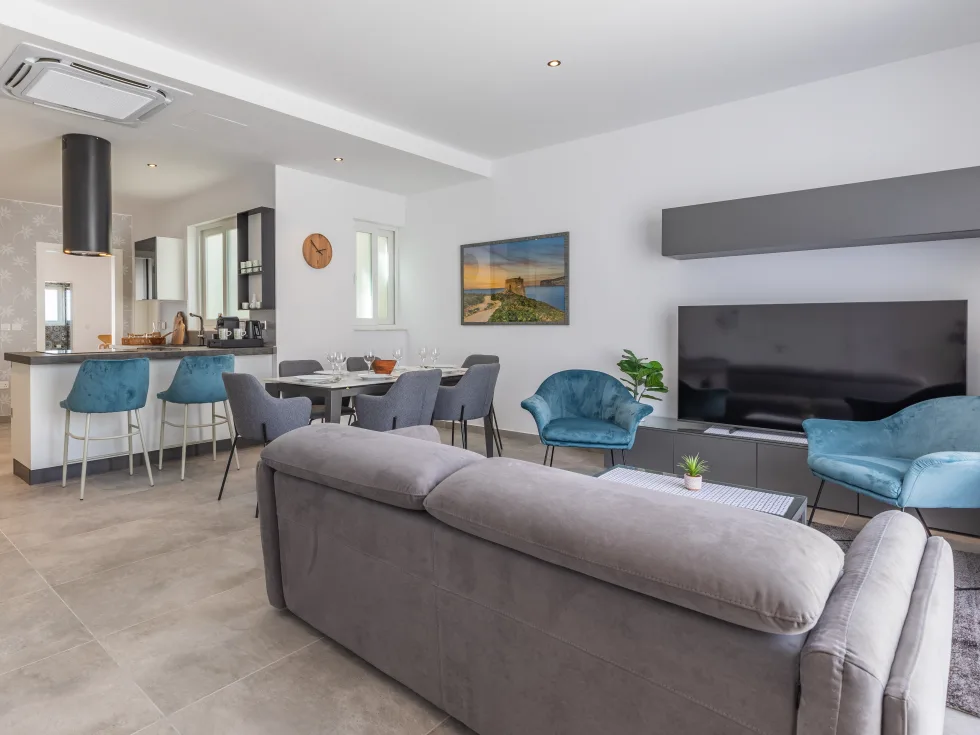 2 bed Penthouse For Rent in St Julian's, St Julian's - thumb 4