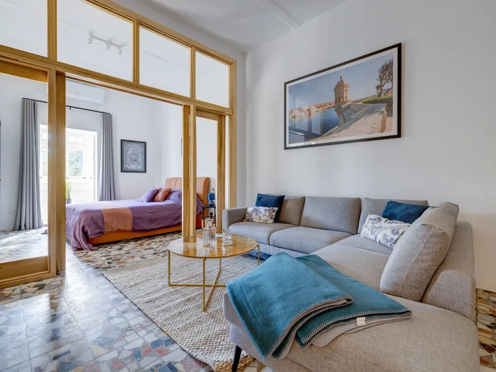 2 bed Apartment For Rent in Floriana, Floriana - thumb 1