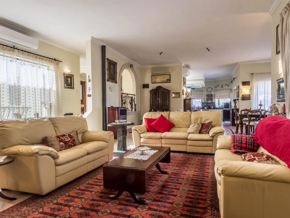 7 bed Villa For Sale in Mellieha, Mellieha - thumb 6