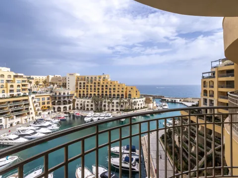 4 bed Apartment For Sale in St Julian's, St Julian's - thumb 18