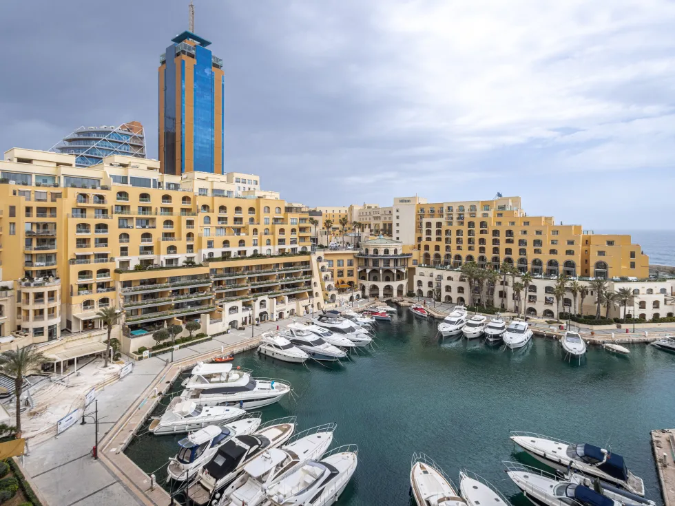 4 bed Apartment For Sale in St Julian's, St Julian's - thumb 20