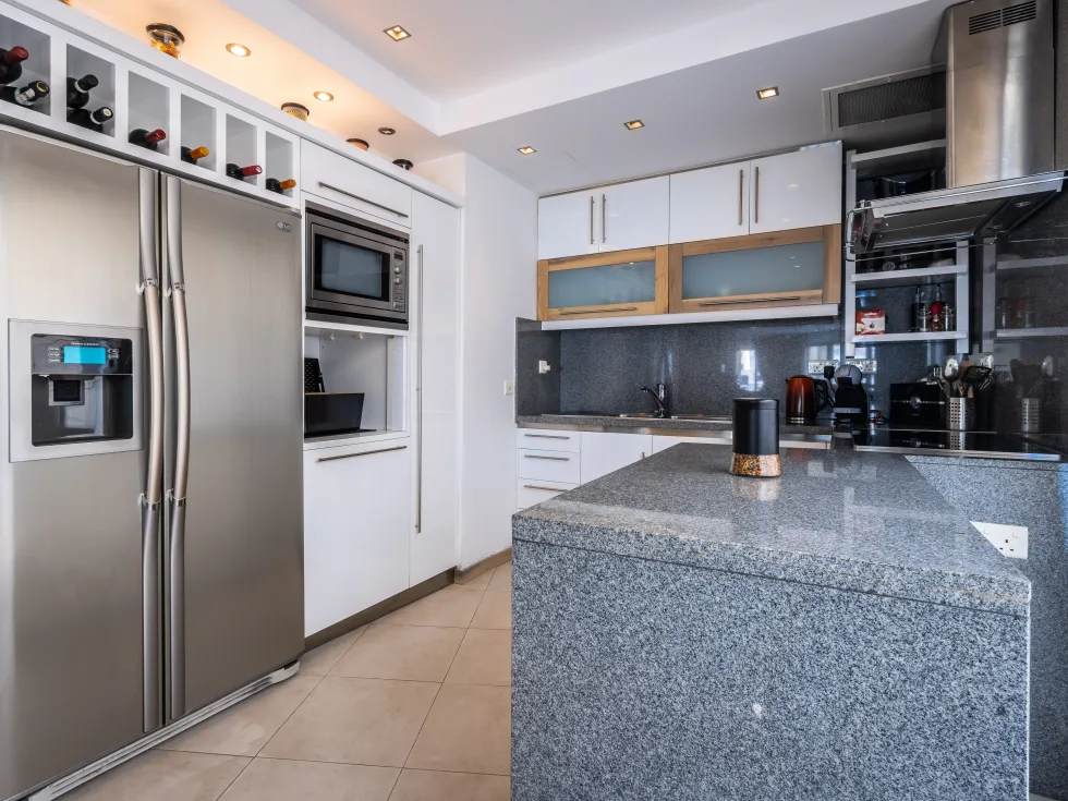 4 bed Apartment For Sale in St Julian's, St Julian's - thumb 6