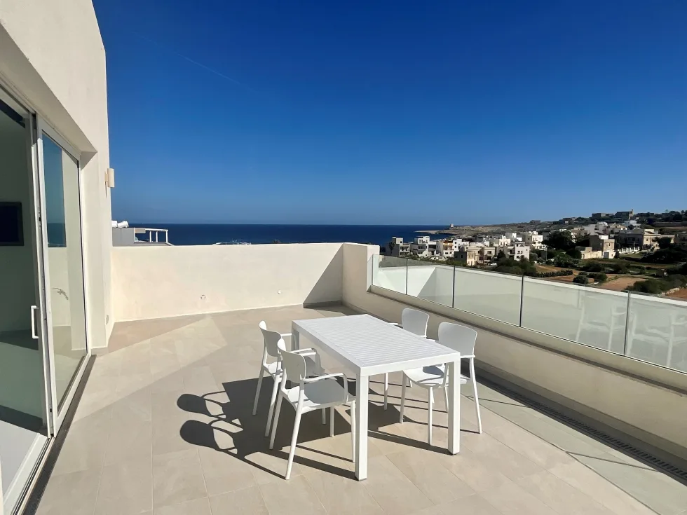 3 bed Penthouse For Rent in Bahar ic-Caghaq, Bahar ic-Caghaq - thumb 1