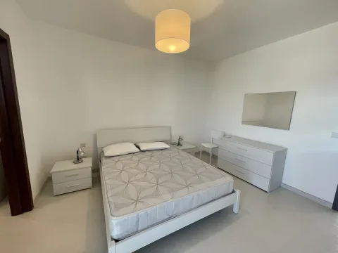 3 bed Penthouse For Rent in Bahar ic-Caghaq, Bahar ic-Caghaq - thumb 10