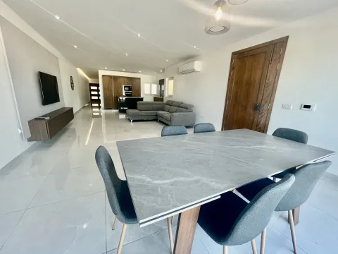 2 bed Penthouse For Rent in Attard, Attard - thumb 2