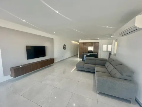 2 bed Penthouse For Rent in Attard, Attard - thumb 3