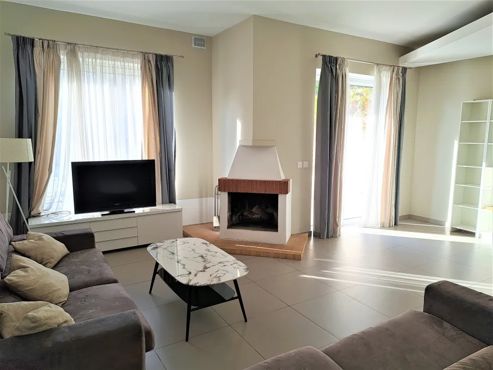 4 bed Villa For Rent in St Julian's, St Julian's - thumb 2