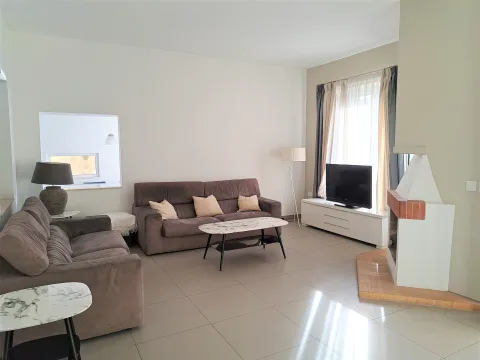 4 bed Villa For Rent in St Julian's, St Julian's - thumb 3