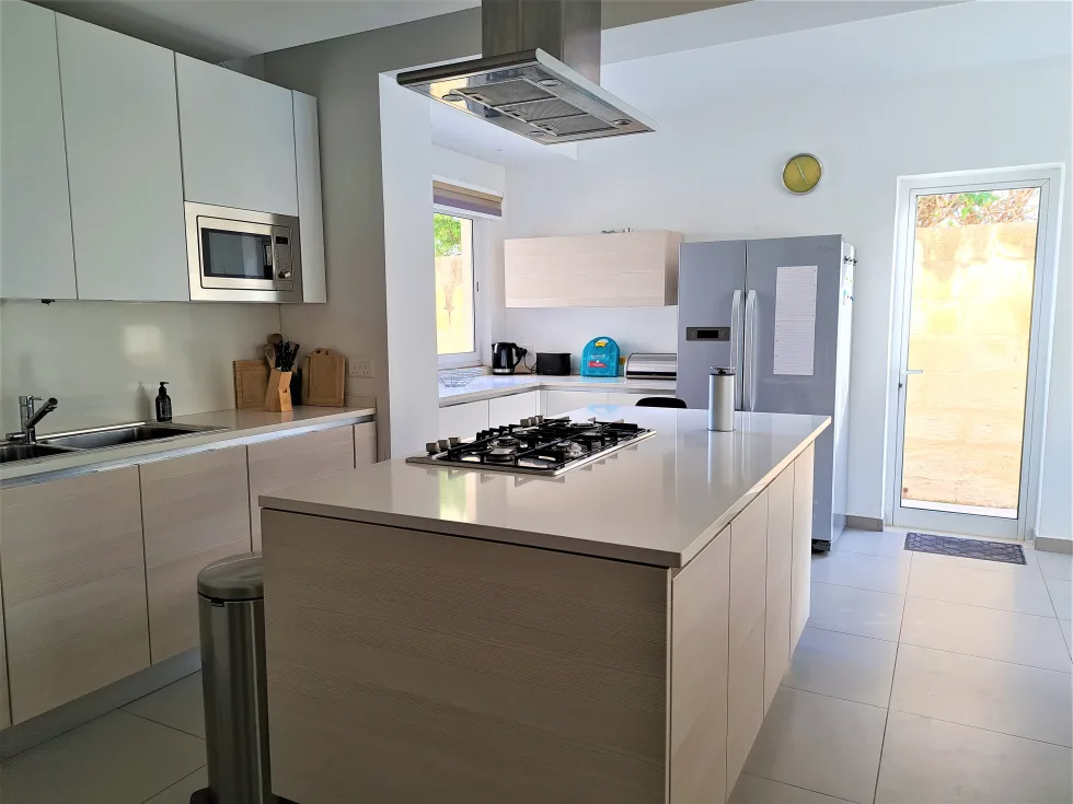 4 bed Villa For Rent in St Julian's, St Julian's - thumb 4