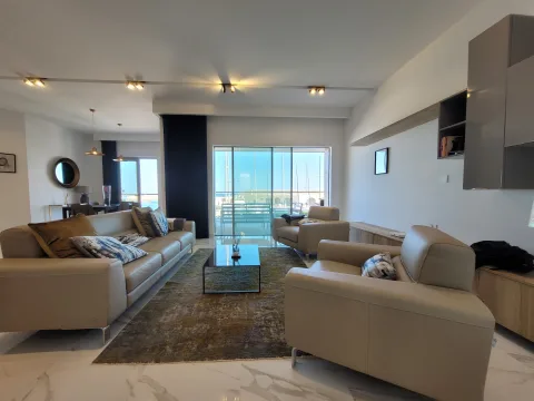 2 bed Apartment For Rent in St Julian's, St Julian's - thumb 2