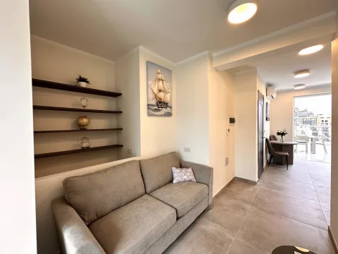 1 bed Penthouse For Rent in St Julian's, St Julian's - thumb 1