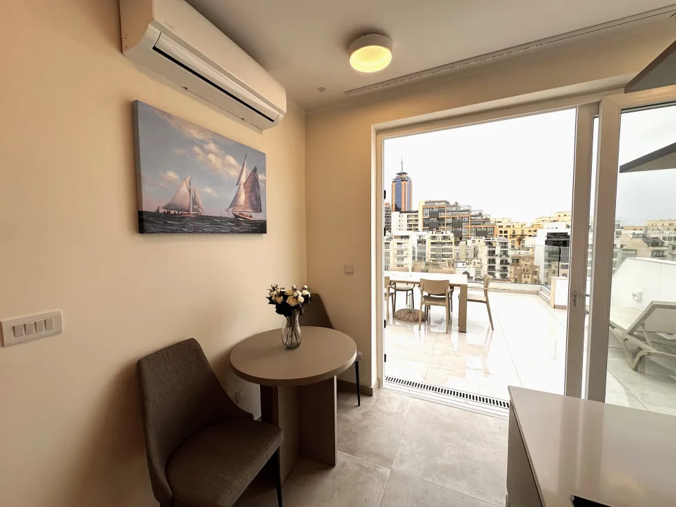 1 bed Penthouse For Rent in St Julian's, St Julian's - thumb 4