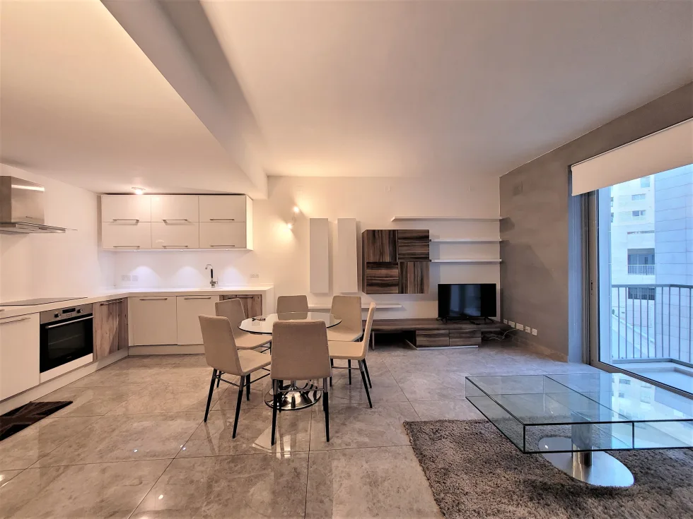 1 bed Apartment For Rent in Sliema, Sliema - thumb 2