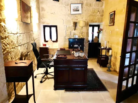 5 bed Farmhouse For Rent in Siggiewi, Siggiewi - thumb 4