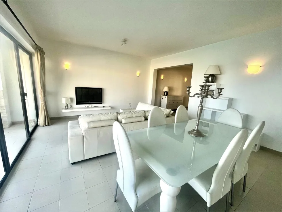 3 bed Apartment For Rent in St Julian's, St Julian's - thumb 2