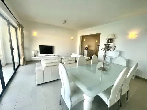 3 bed Apartment For Rent in St Julian's, St Julian's - thumb 2