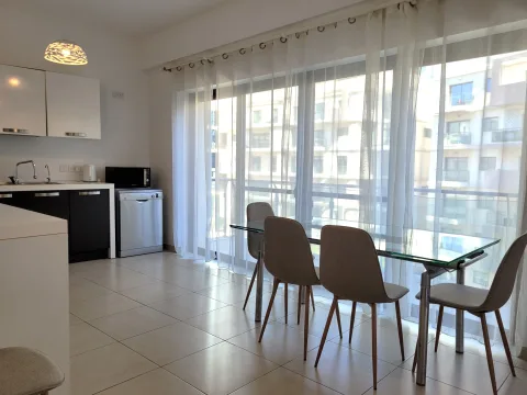 3 bed Apartment For Rent in St Julian's, St Julian's - thumb 2
