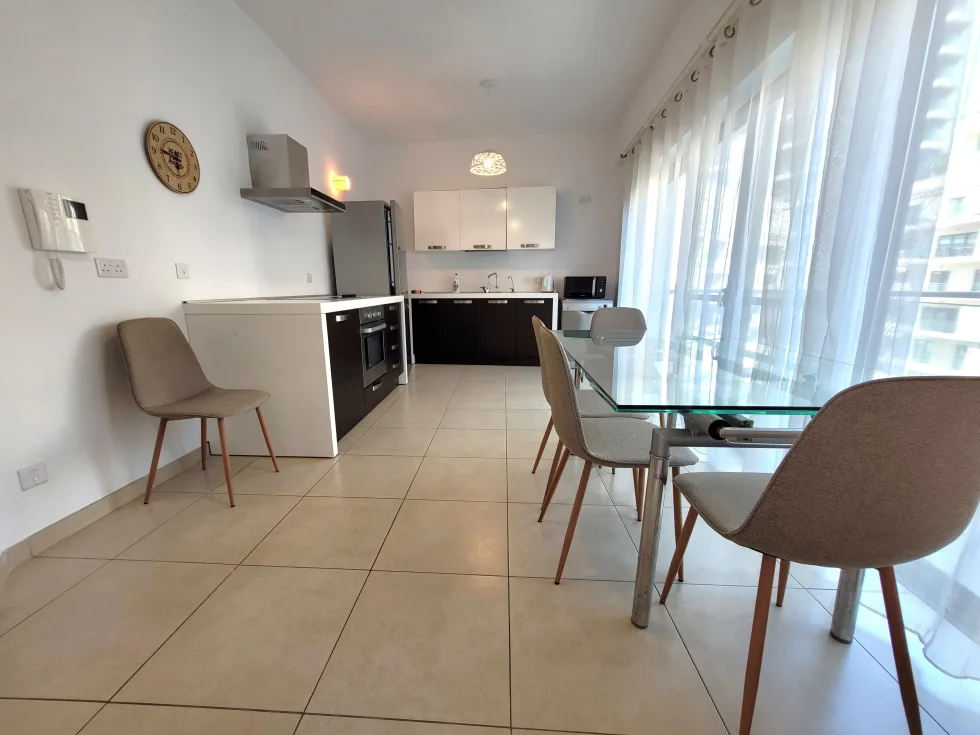 3 bed Apartment For Rent in St Julian's, St Julian's - thumb 3