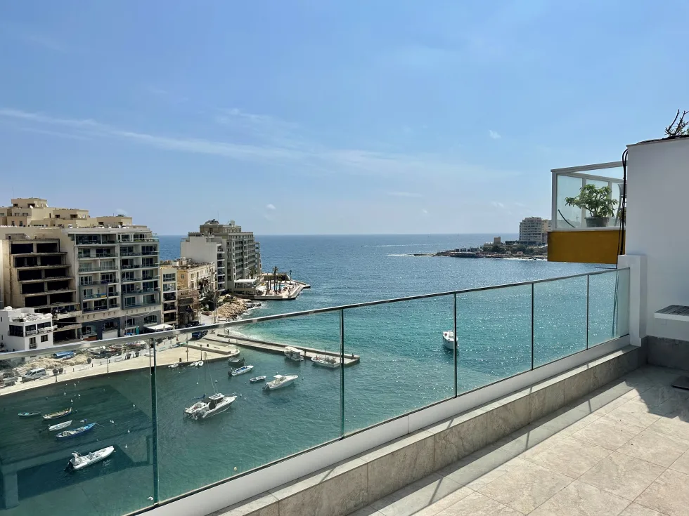 3 bed Penthouse For Rent in St Julian's, St Julian's - thumb 1