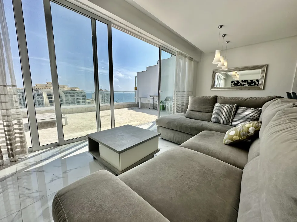 3 bed Penthouse For Rent in St Julian's, St Julian's - thumb 4