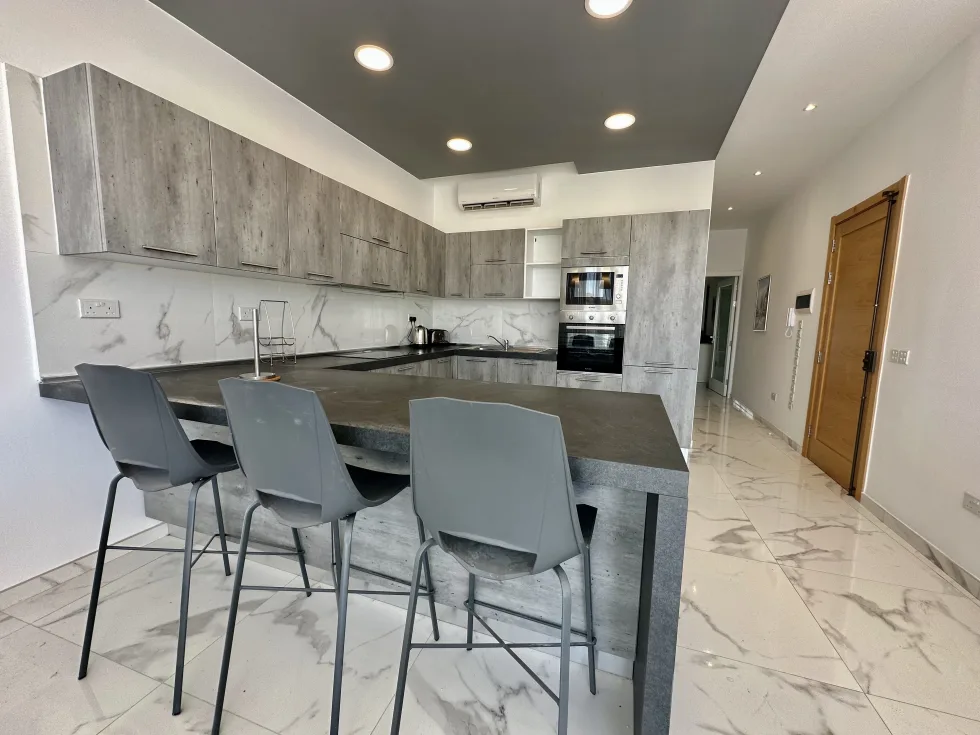 3 bed Penthouse For Rent in St Julian's, St Julian's - thumb 7