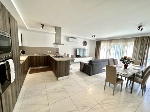 2 bed Apartment For Rent in St Julian's, St Julian's - thumb 2