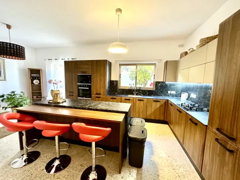 4 bed Town House For Rent in Attard, Attard - thumb 12