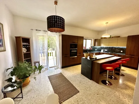 4 bed Town House For Rent in Attard, Attard - thumb 13