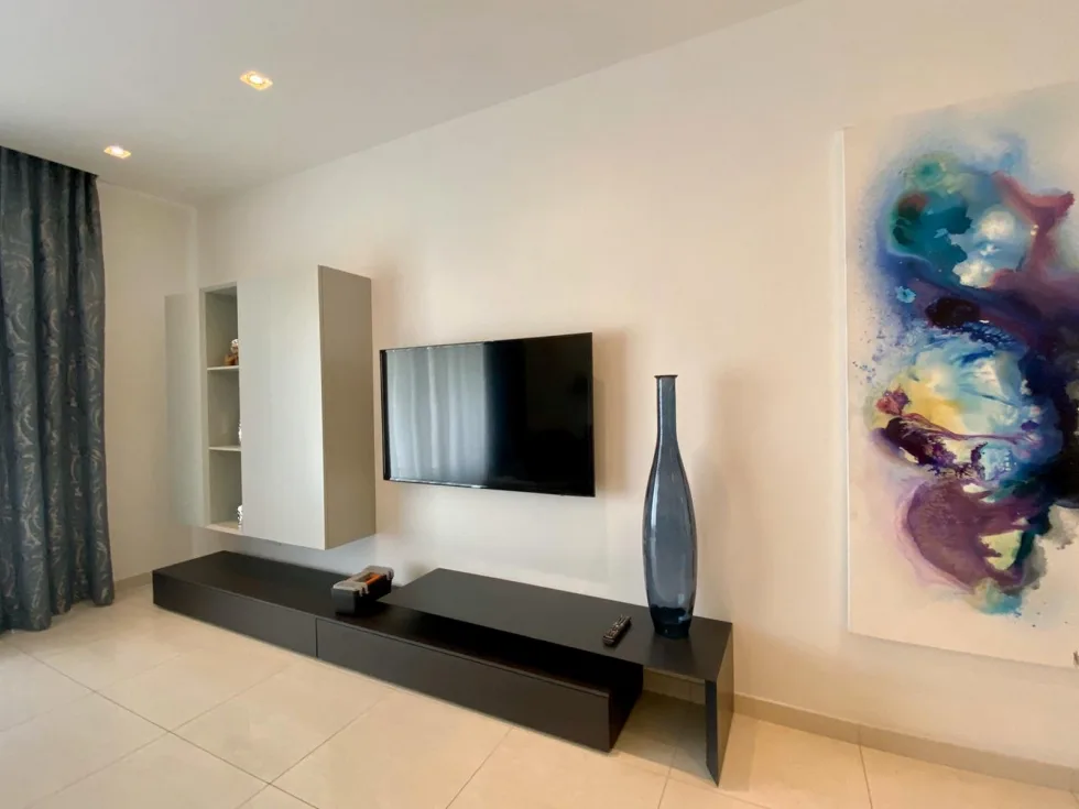 3 bed Apartment For Rent in Sliema, Sliema - thumb 3