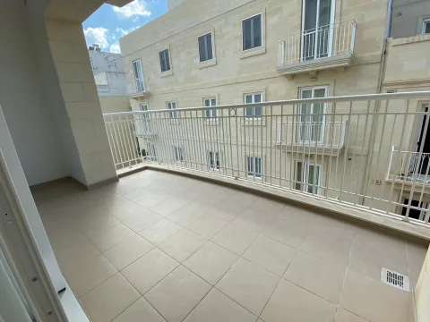 3 bed Apartment For Rent in Sliema, Sliema - thumb 9