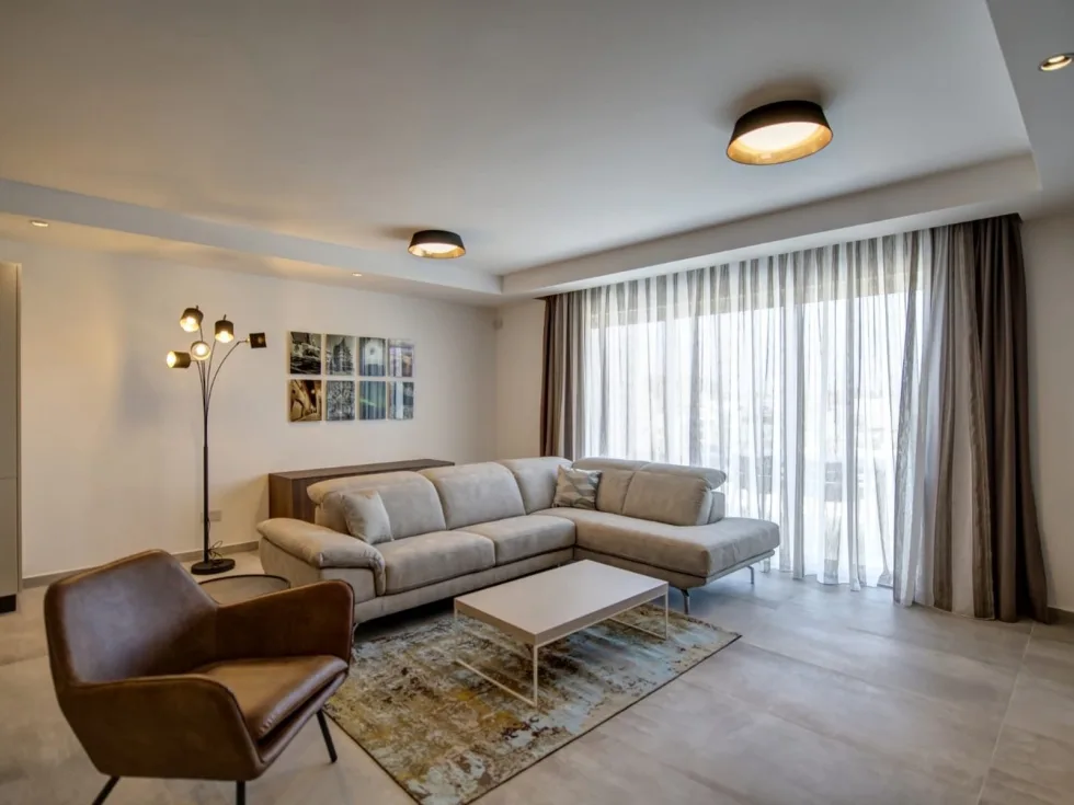 3 bed Apartment For Rent in St Julian's, St Julian's - thumb 5