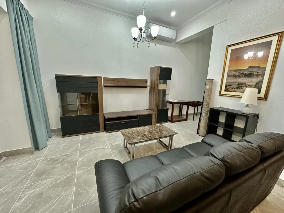 3 bed Town House For Rent in Sliema, Sliema - thumb 1