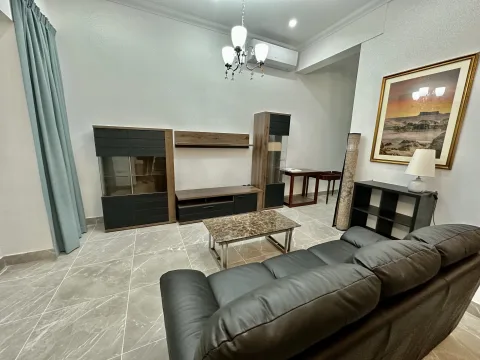 3 bed Town House For Rent in Sliema, Sliema - thumb 1