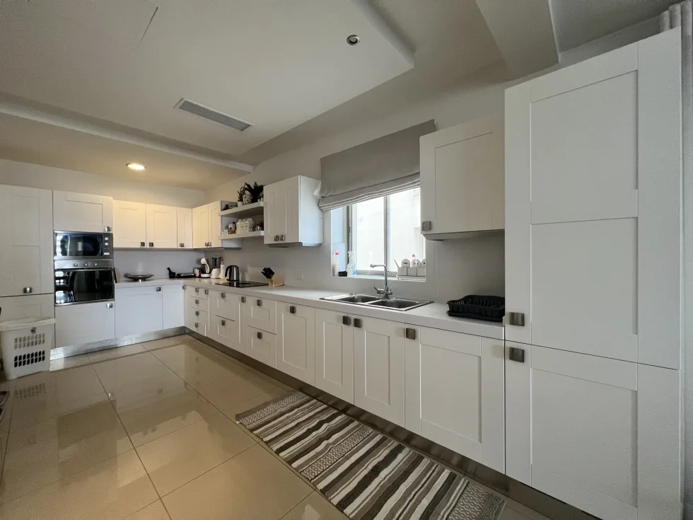 3 bed Apartment For Rent in Sliema, Sliema - thumb 4