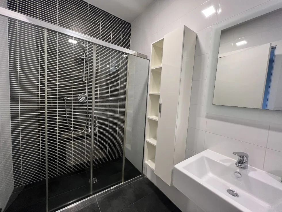 3 bed Apartment For Rent in Sliema, Sliema - thumb 9