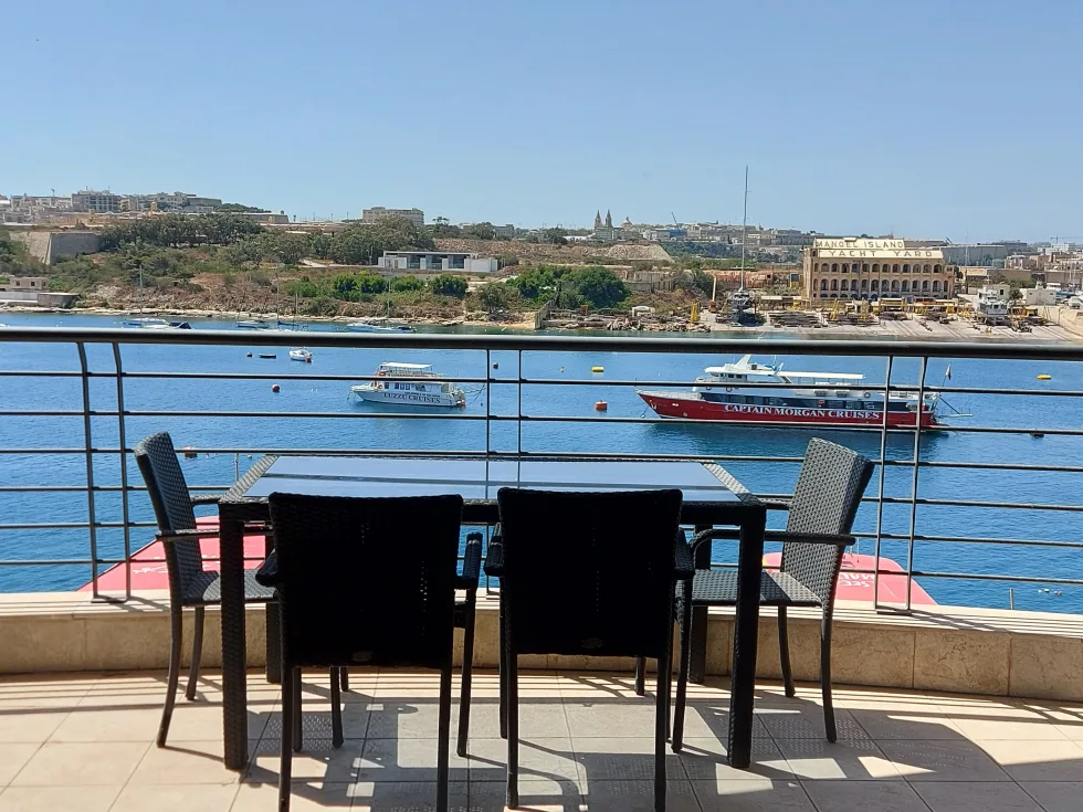 3 bed Apartment For Rent in Sliema, Sliema - thumb 2