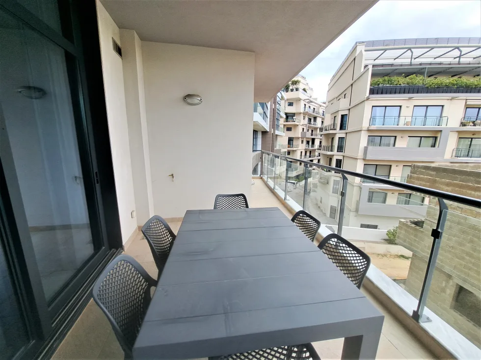 2 bed Apartment For Rent in St Julian's, St Julian's - thumb 2