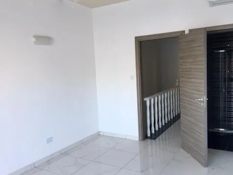 0 bed Office For Rent in Sliema, Sliema - thumb 6