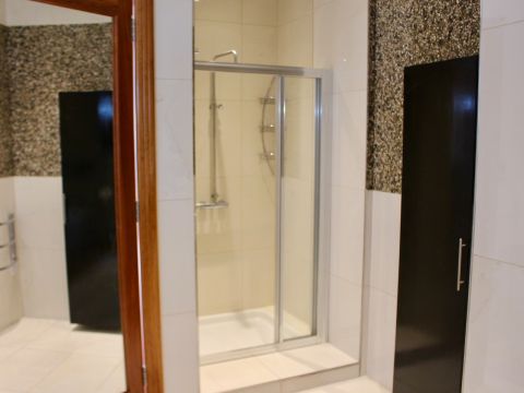 3 bed Apartment For Rent in Sliema, Sliema - thumb 10