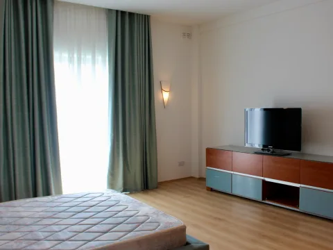 3 bed Apartment For Rent in Sliema, Sliema - thumb 7