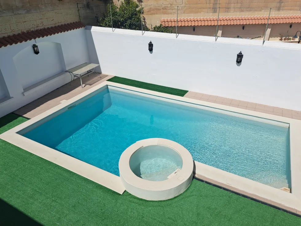 3 bed Villa For Rent in Naxxar, Naxxar - thumb 1