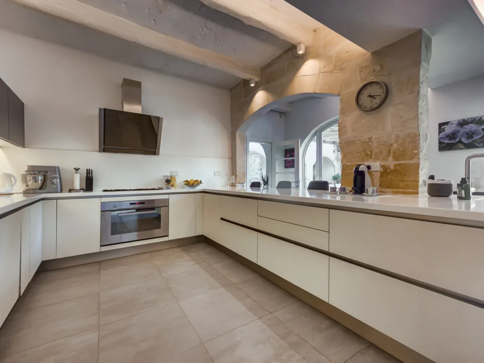 5 bed House of Character For Rent in Balzan, Balzan - thumb 9