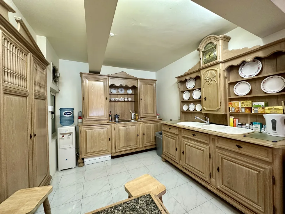 3 bed Apartment For Rent in Sliema, Sliema - thumb 8