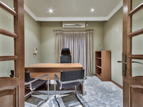 4 bed Apartment For Rent in Sliema, Sliema - thumb 16