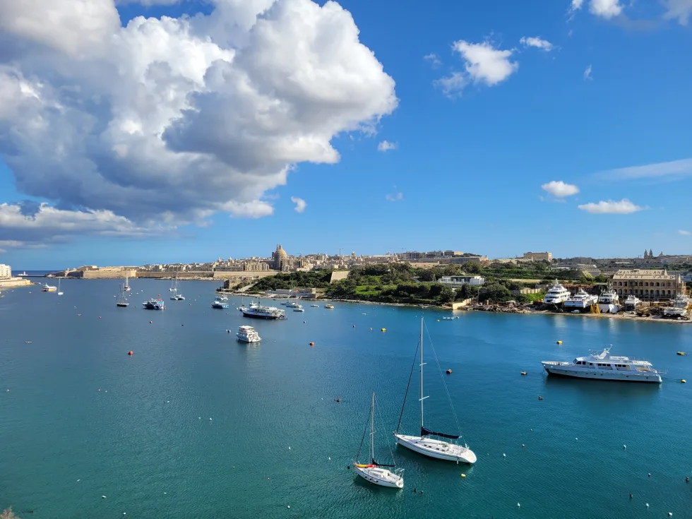 2 bed Apartment For Rent in Sliema, Sliema - thumb 1