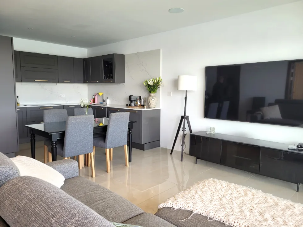 2 bed Apartment For Rent in Sliema, Sliema - thumb 7