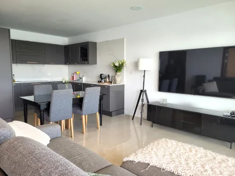 2 bed Apartment For Rent in Sliema, Sliema - thumb 7